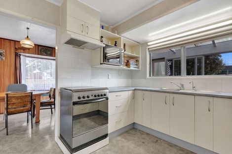 Photo of property in 1 Milsom Place, Te Puke, 3119