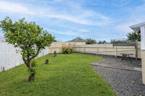 Photo of property in 16 Shearer Place, Pirimai, Napier, 4112