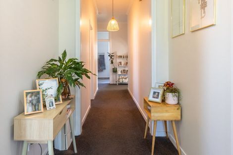 Photo of property in 33 Tennyson Street, Dannevirke, 4930