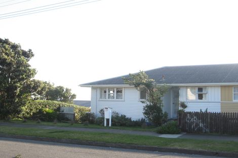 Photo of property in 43a Herewini Street, Titahi Bay, Porirua, 5022