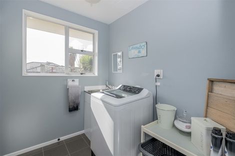 Photo of property in 51 Kennedy Drive, Levin, 5510