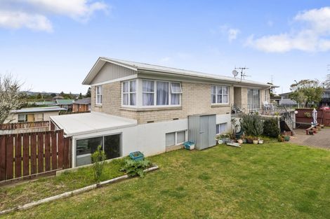 Photo of property in 12 Bexley Place, Pahurehure, Papakura, 2113