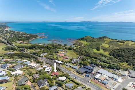 Photo of property in 7 Cable Bay Block Road, Cable Bay, 0420