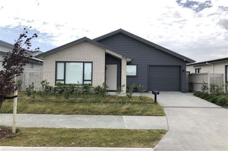 Photo of property in 82 Te Napi Drive, Takanini, 2112