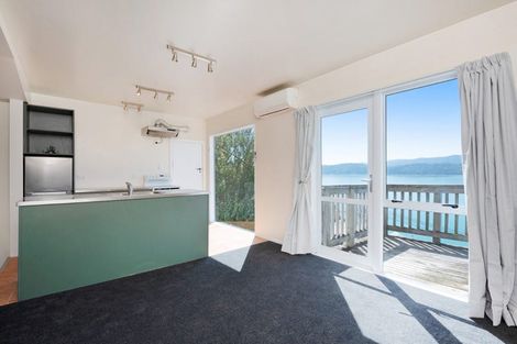 Photo of property in 32 Newport Terrace, Seatoun, Wellington, 6022