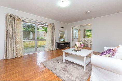 Photo of property in 60 Kohekohe Street, New Lynn, Auckland, 0600