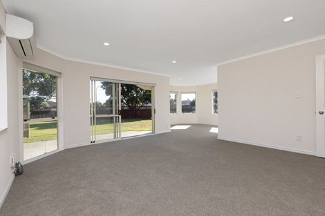 Photo of property in 142 Evans Road, Papamoa Beach, Papamoa, 3118