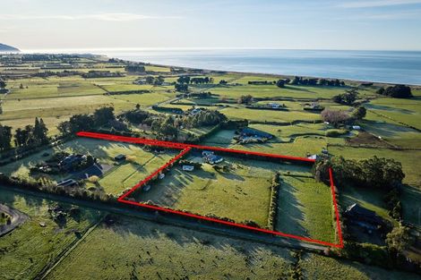 Photo of property in 103 Harnetts Road, Kaikoura Flat, Kaikoura, 7371