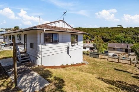 Photo of property in 49a Albatross Close, Whitby, Porirua, 5024