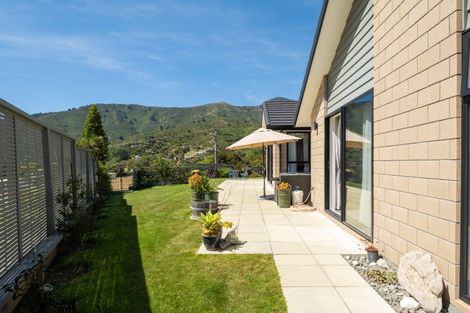 Photo of property in 10 Admiralty Place, Waikawa, Picton, 7220