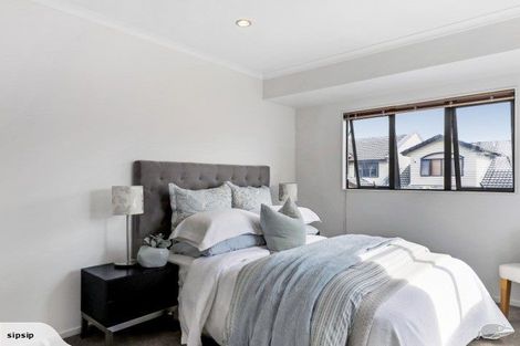 Photo of property in 11 Derg Place, East Tamaki, Auckland, 2013