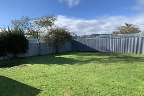 Photo of property in 3 Selwyn Street, Levin, 5510