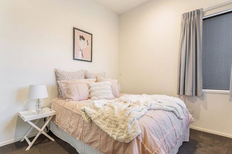 Photo of property in 12b Chapman Road, Te Atatu Peninsula, Auckland, 0610