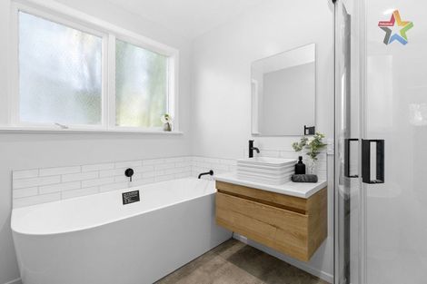 Photo of property in 84 Holborn Drive, Stokes Valley, Lower Hutt, 5019