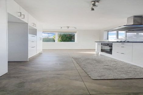 Photo of property in 28 Middlemore Crescent, Papatoetoe, Auckland, 2025
