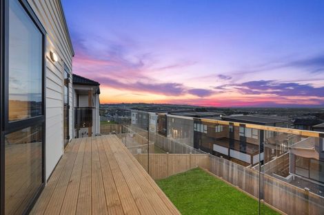 Photo of property in 11 Mill Hill Close, Flat Bush, 2019