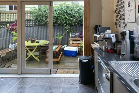 Photo of property in 10 Niger Street, Grey Lynn, Auckland, 1021