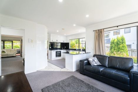 Photo of property in 53 Amesbury Drive, Churton Park, Wellington, 6037