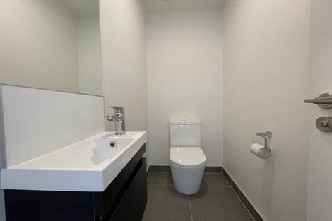 Photo of property in 7c Reg Pearce Way, Glen Innes, Auckland, 1072