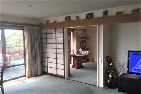 Photo of property in 237 Te Atatu Road, Te Atatu South, Auckland, 0610