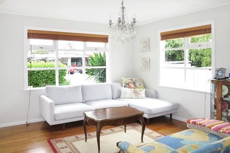 Photo of property in 63 Godley Road, Green Bay, Auckland, 0604