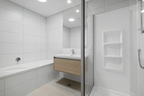 Photo of property in 12 George Cole Lane, Takanini, 2112