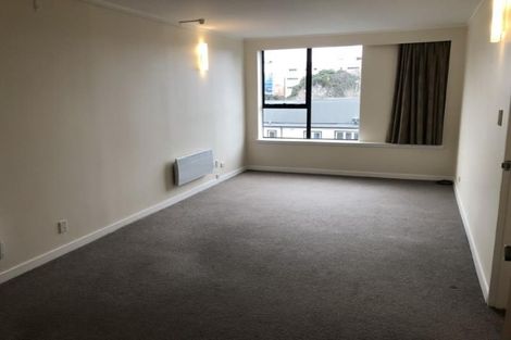 Photo of property in Hobson Court Flats, 28/70 Hobson Street, Thorndon, Wellington, 6011