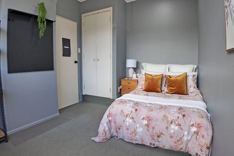 Photo of property in 22b Hillside Drive, Maoribank, Upper Hutt, 5018