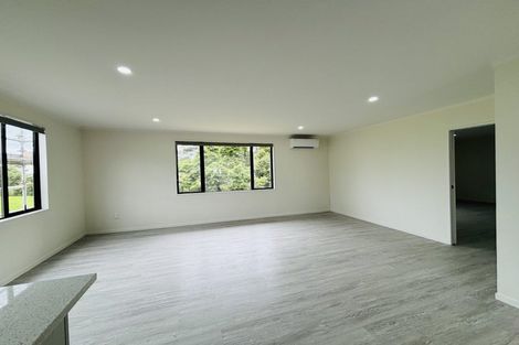 Photo of property in 50 San Valentino Drive, Henderson, Auckland, 0612