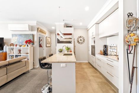 Photo of property in 106 Rewa Rewa Lane, Orewa, 0931