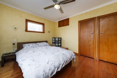 Photo of property in 7 Hobson Place, Takaro, Palmerston North, 4412