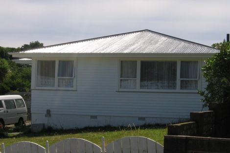 Photo of property in 6 Foyle Street, Island Bay, Wellington, 6023
