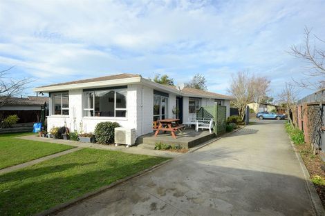 Photo of property in 3 Clivedon Place, Redwood, Christchurch, 8051