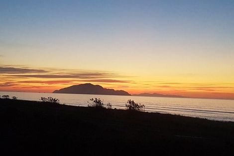 Photo of property in 8 Scott Avenue, Otaki Beach, Otaki, 5512