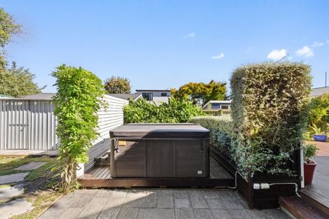 Photo of property in 40 North Parade, Richmond, Christchurch, 8013