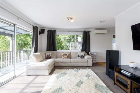 Photo of property in 57 Redwood Drive, Massey, Auckland, 0614