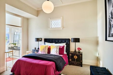 Photo of property in 23 Shannon Street, Mount Victoria, Wellington, 6011