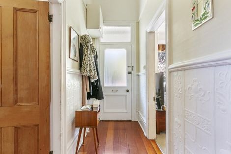 Photo of property in 9a Randwick Road, Northland, Wellington, 6012