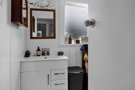 Photo of property in 17 Milmoe Street, Hawera, 4610