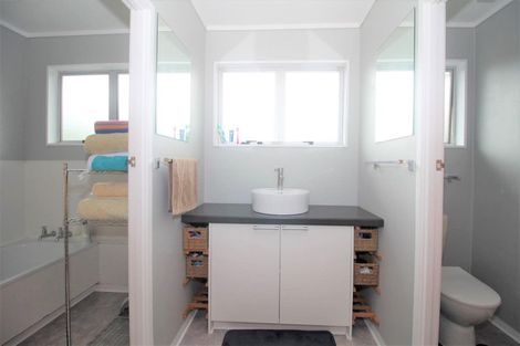 Photo of property in 33 Kohe Street, Parahaki, Whangarei, 0112