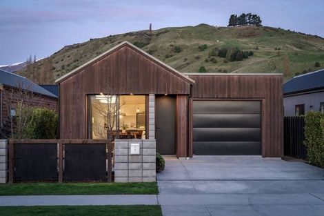 Photo of property in 5 Lorne Street, Lake Hayes, Queenstown, 9304