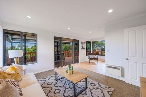 Photo of property in 10 Balbriggan Rise, Dannemora, Auckland, 2016