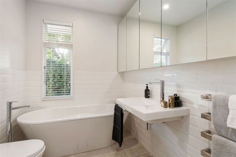 Photo of property in 25 Cox Street, Merivale, Christchurch, 8014