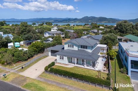Photo of property in 30 Papaunahi Road, Bowentown, Waihi Beach, 3177