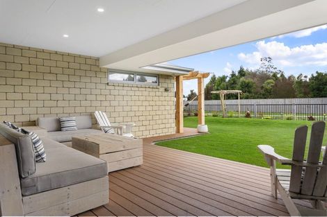 Photo of property in 6 Hunter Lane, Amberley, 7410