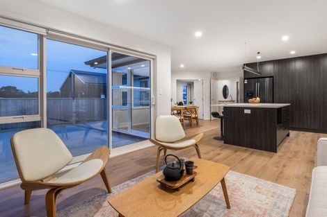 Photo of property in 40 Hokioi Drive, Kenepuru, Porirua, 5022