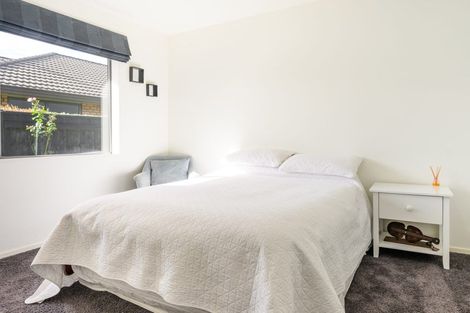 Photo of property in 24 Liberty Grove, Kelvin Grove, Palmerston North, 4414