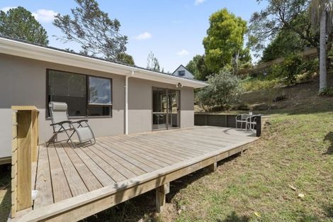 Photo of property in 17 Jenanne Place, Totara Vale, Auckland, 0629