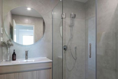 Photo of property in 1 Rengarenga Rise, Fairview Heights, Auckland, 0632