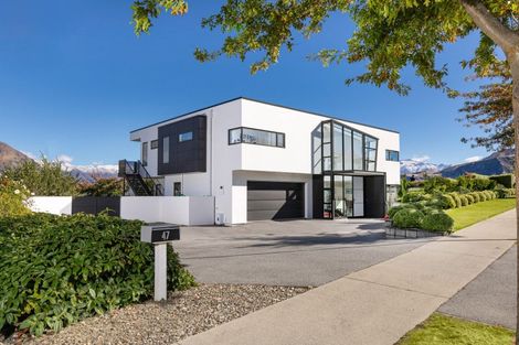 Photo of property in 47 Forest Heights, Wanaka, 9305